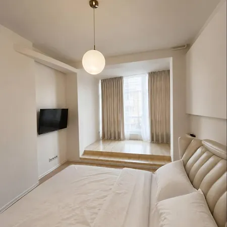 Apartment -французький бульвар *