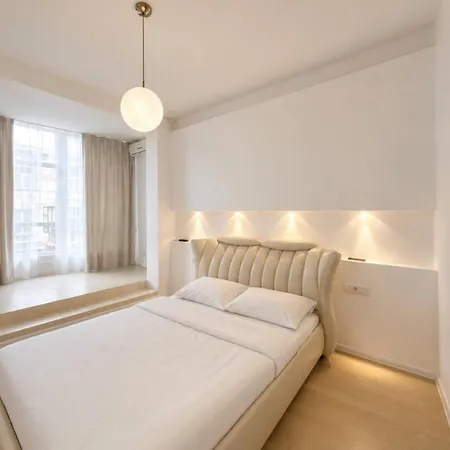 Apartment -французький бульвар